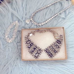 Club Monaco necklace